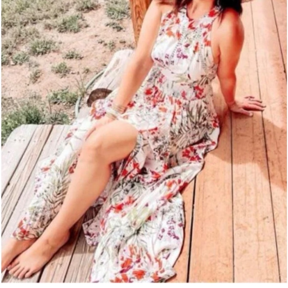 Abel the label Vienna floral halter tie back maxi dress - Picture 8 of 9